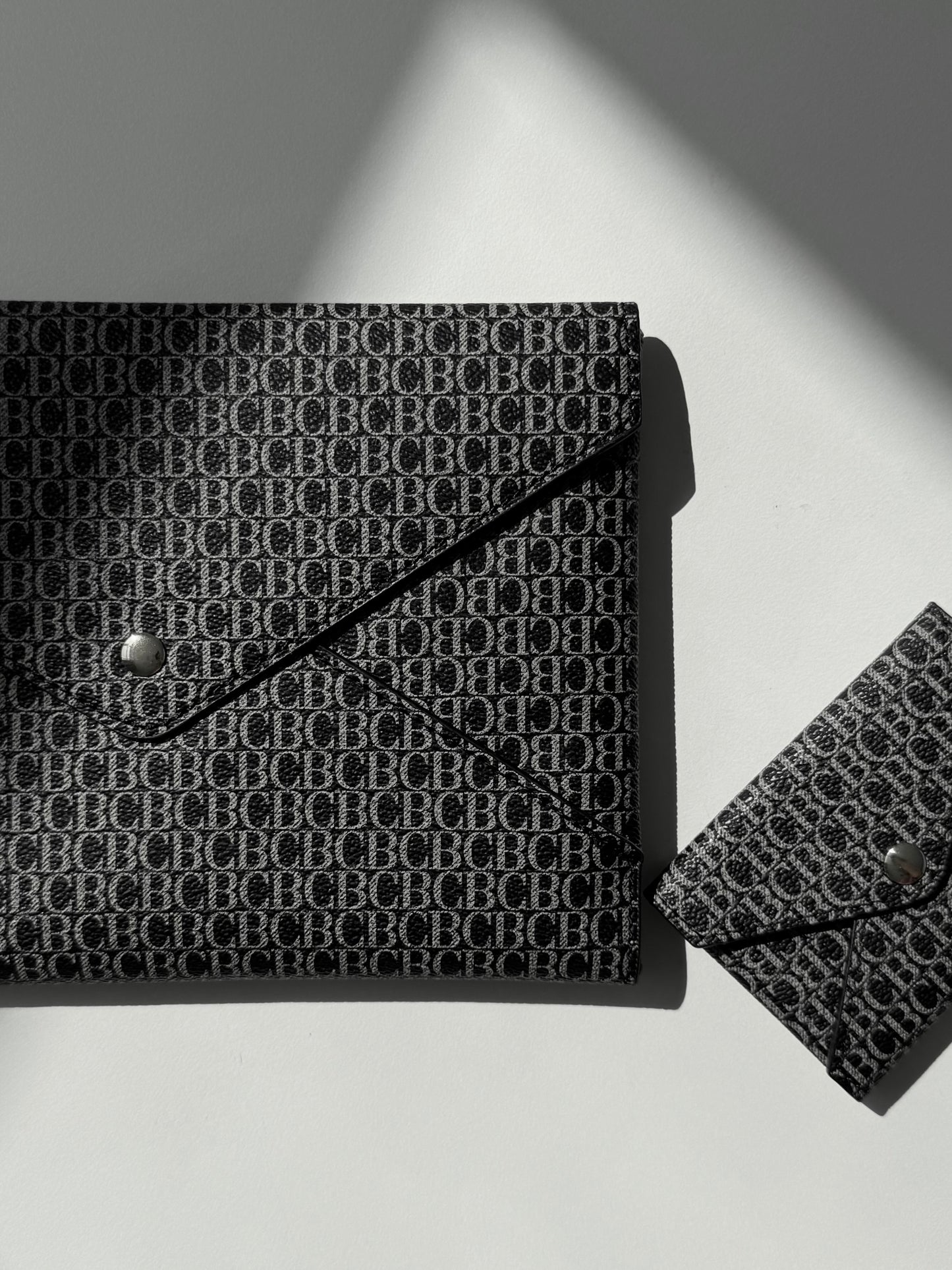 Chrisbella twin pouch medium