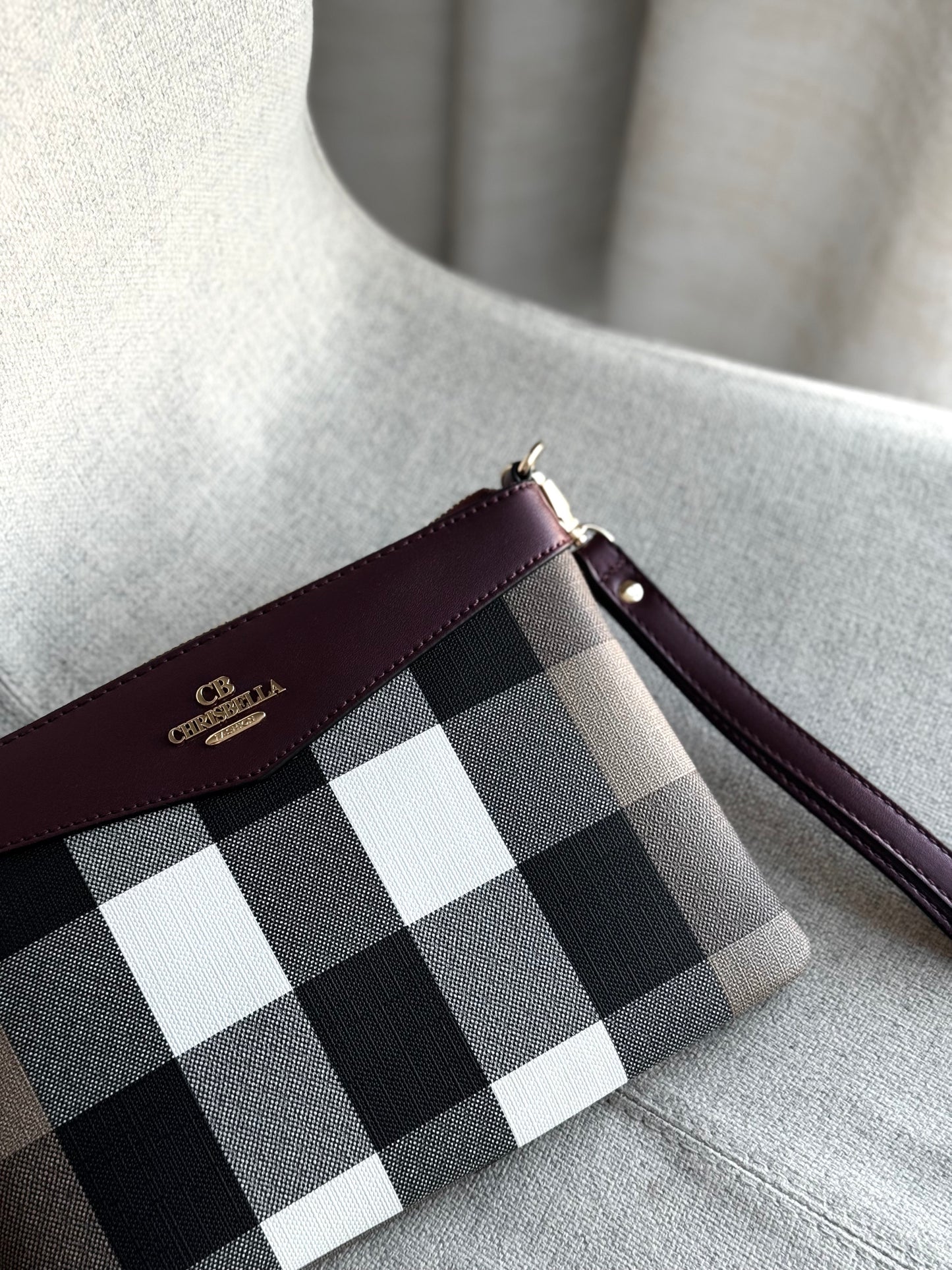 كريس بيلا ايكون كلتش صغير 