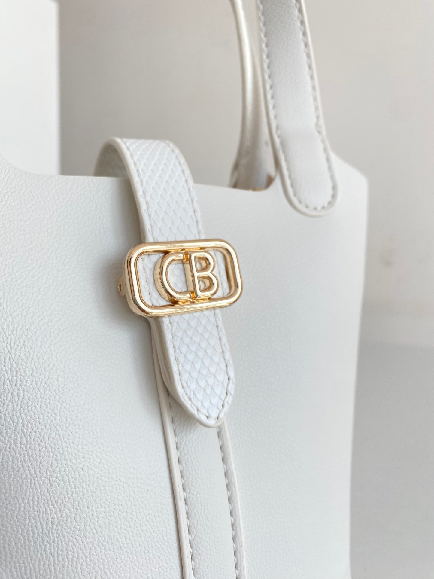 Chrisbella Jessica logo bucket tote